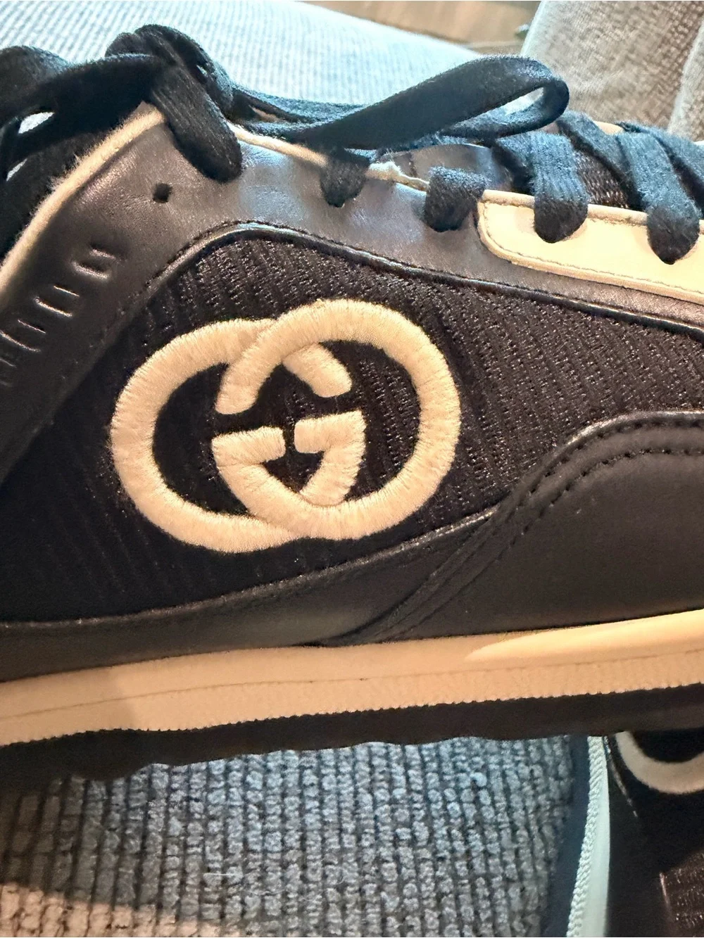 Gucci Men’s MAC80 Black White Logo LowTop Logo Sneakers Extra Gucci Strings Sz 9